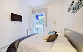 1 Bedroom Beach Front Apartment In Recco
